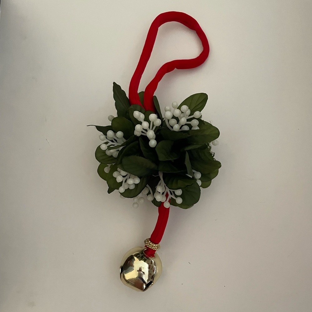 Vintage handmade mistletoe with large bell